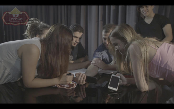 gap 6 ban hang xom tay trong nhung clip che tieng viet vui nhon dang gay sot