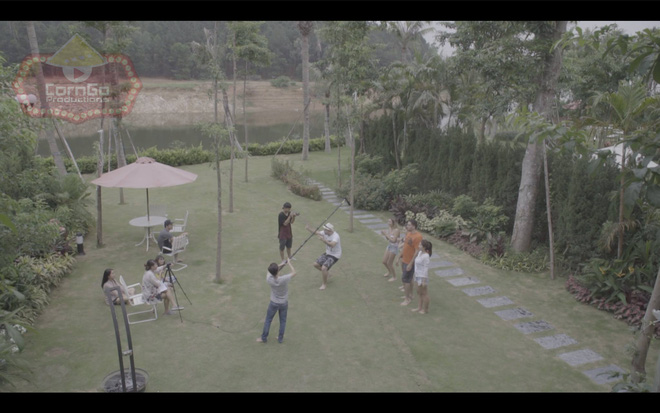 gap 6 ban hang xom tay trong nhung clip che tieng viet vui nhon dang gay sot