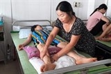 bo y te len tieng ve vu benh nhan liet nua nguoi sau 1 mui tiem o ha giang