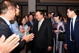 Thủ tướng tới Berlin, gặp gỡ đại diện người Việt tại Đức