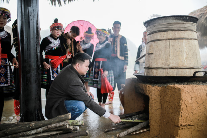 trai nghiem khong gian am thuc doc dao va quy trinh nau ruou tai sa pa