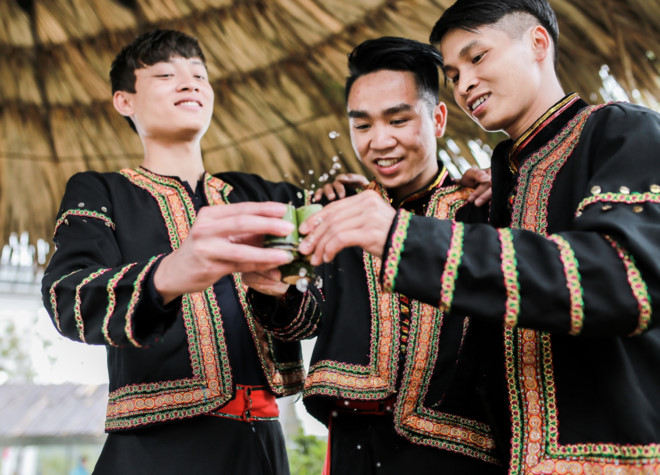 trai nghiem khong gian am thuc doc dao va quy trinh nau ruou tai sa pa