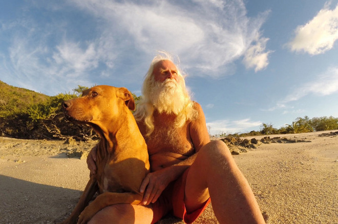 tung la trieu phu vang doi nhung ong quyet dinh song mot minh tren hoang dao den cuoi doi day la ly do