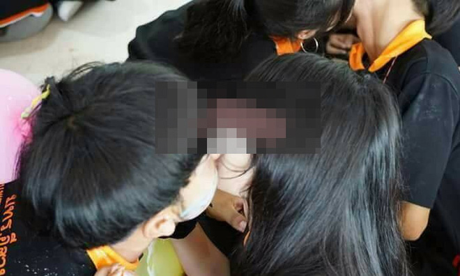 cu dan mang dong loat tha nut phan no voi hoat dong don tan sinh vien dien ro tai thai lan