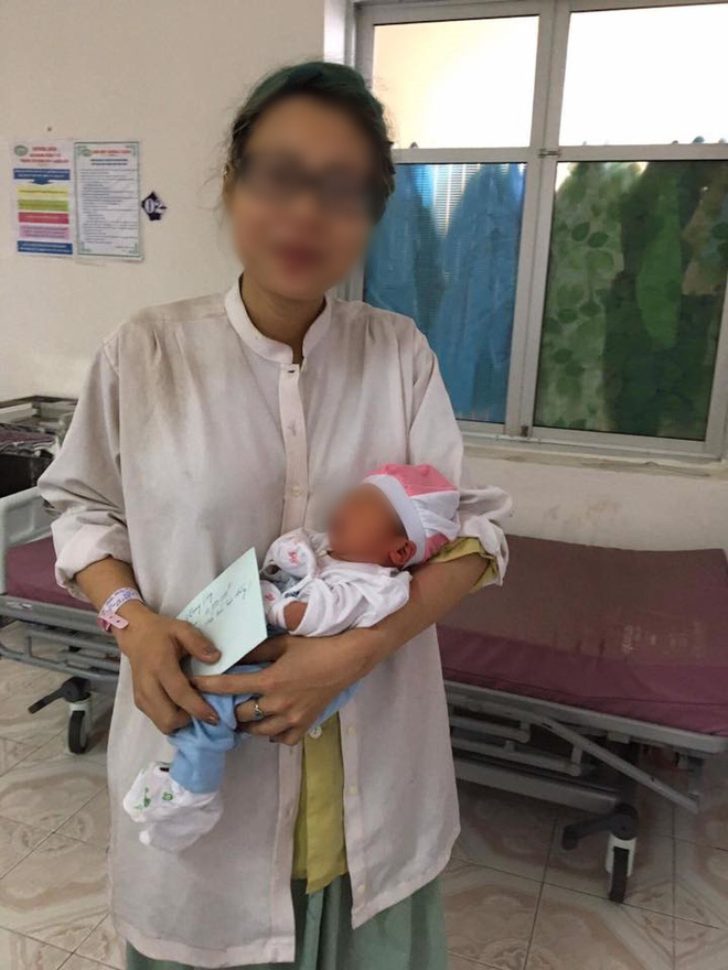 hot girl bella be con chua day thang di khap noi quyt tien cho tien khong phai la giai phap vi chac gi co ay da dung tien cho con