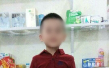 vu be trai nghi bi bat coc o quang binh gia dinh nhan hang nghin cuoc goi nhung van khong chut manh moi
