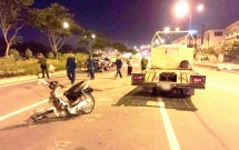 tp hcm chay xe may nguoc chieu vao lan duong o to doi nam nu tu vong sau cu tong truc dien voi xe tai