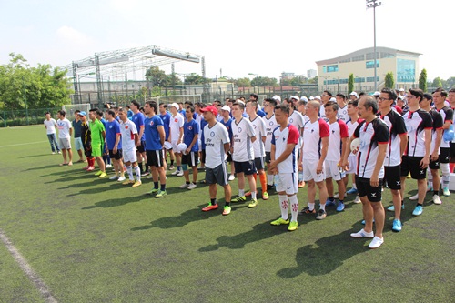 soi dong giai bong da huu nghi viet nam phap 2017