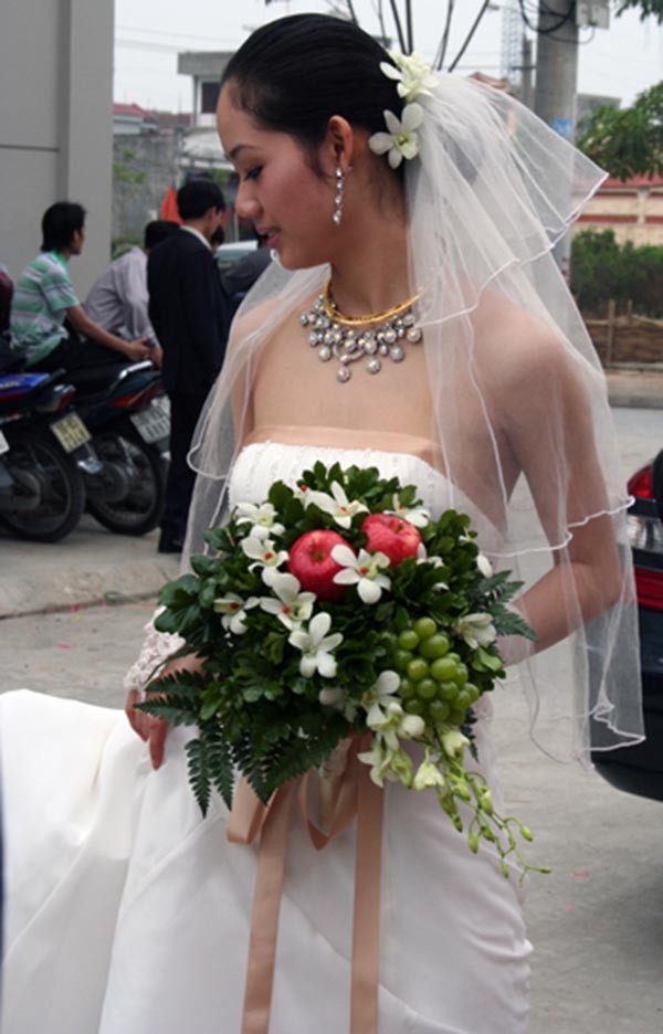 nguoi dep dau tien giup viet nam rang danh o hoa hau the gioi gio ra sao