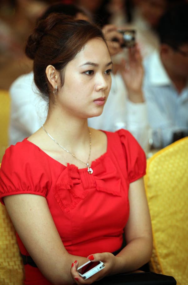 nguoi dep dau tien giup viet nam rang danh o hoa hau the gioi gio ra sao