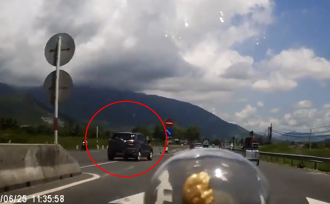 clip tranh o to chay nguoc chieu container lat nghieng de len dai phan cach