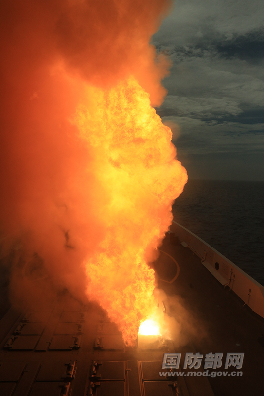 trung quoc cong bo hinh anh ten lua chong ngam