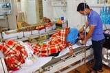 ngo doc ruou o gia lai 4 nguoi nhap vien cap cuu