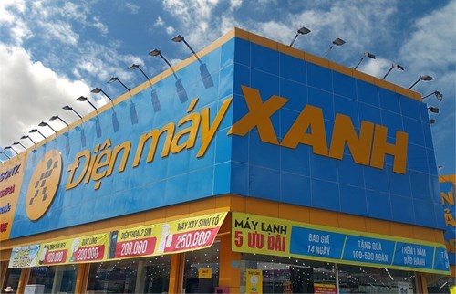 tp hcm trom dot nhap sieu thi dien may xanh cuom 25 chiec dien thoai tri gia gan 500 trieu dong