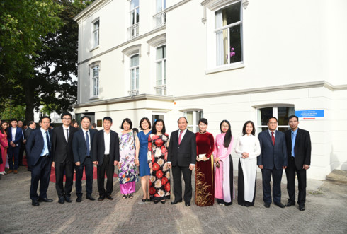 khanh thanh tru so moi dai su quan viet nam tai ha lan