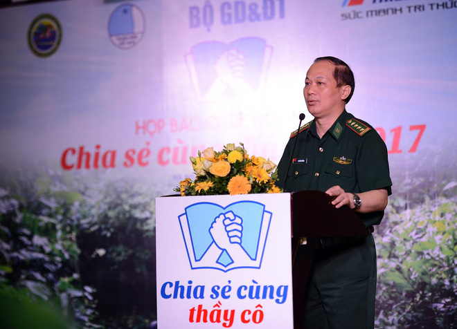 chia se cung thay co 2017 vinh danh can bo chien si bo doi bien phong