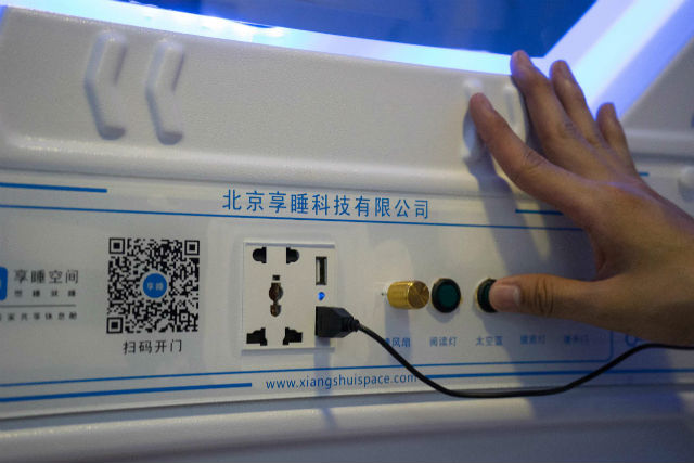 startup khach san buong ken cua trung quoc nhu buoc ra tu phim aliens 1100 dong phut