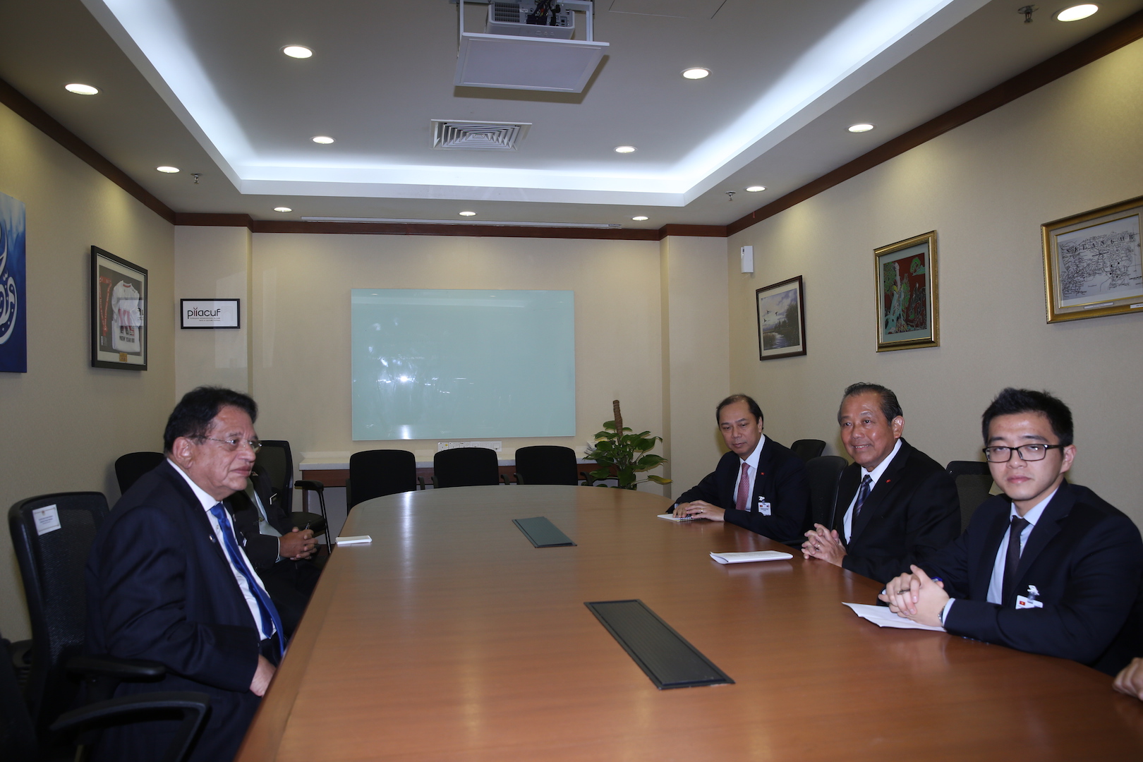 viet nam va malaysia day manh hop tac quoc phong an ninh tu phap