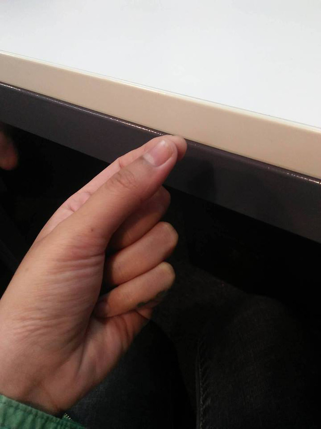 nho dan mang photoshop anh hai vach de niu keo ban trai co gai nhan ve ket qua ngoai suc tuong tuong