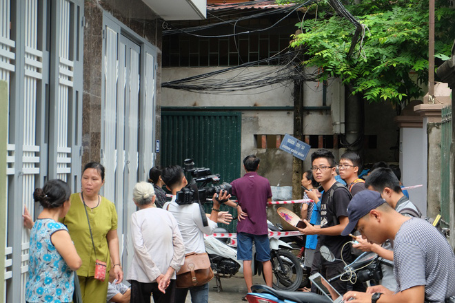 vu chay khien 4 nguoi trong gia dinh tu vong nguoi dan tuyet vong vi nghe tieng keu cuu nhung pha cua bat thanh