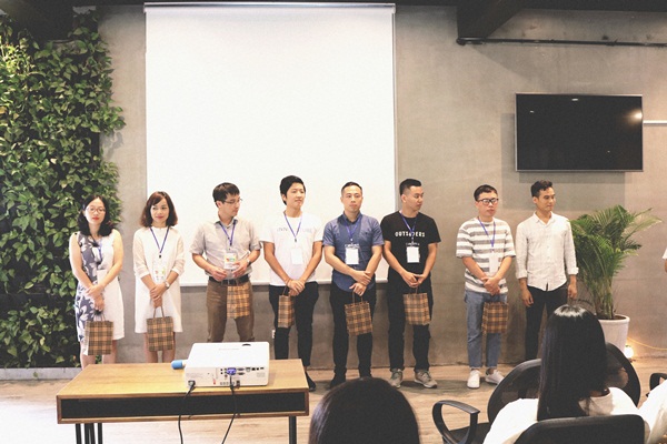 hoi thao insight cai nhin sau sac hon vao nhung nganh nghe dang noi