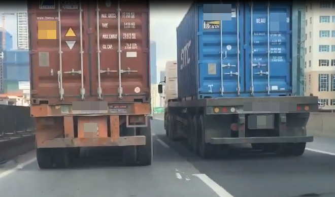 ha noi truy tim hai xe container dan hang ngang chay rua bo o cao toc tren cao