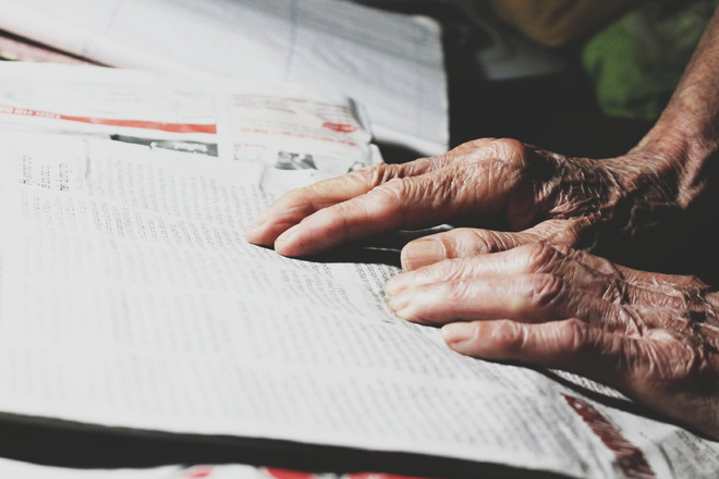 cuoc song bi bach va giac ngu nam nghieng suot 20 nam trong can nha 2m2 o ha noi