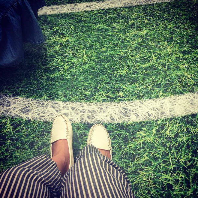 dai loan chao don universiade bang cach mang ca san co be boi len tau dien ngam