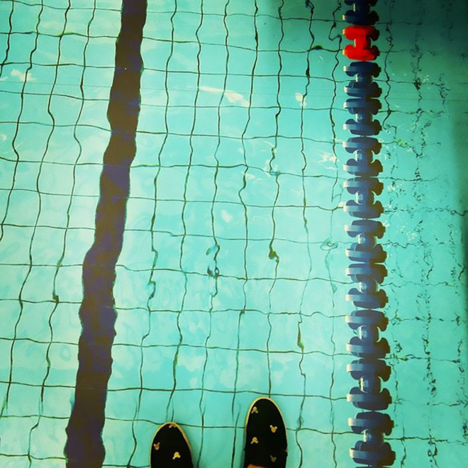 dai loan chao don universiade bang cach mang ca san co be boi len tau dien ngam