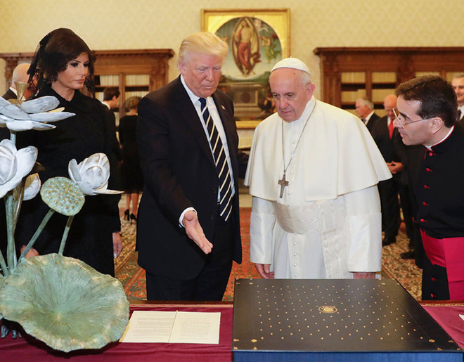 ong trump muon day chau au vao cuoc ganh dua gianh su sung ai cua nuoc my