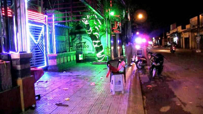 tp hcm hon chien truoc phong tra nam thanh nien bi chem lia ngon tay