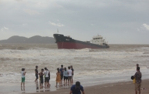 nghe an 13 nguoi mat tich cung tau cho than trong con bao so 2