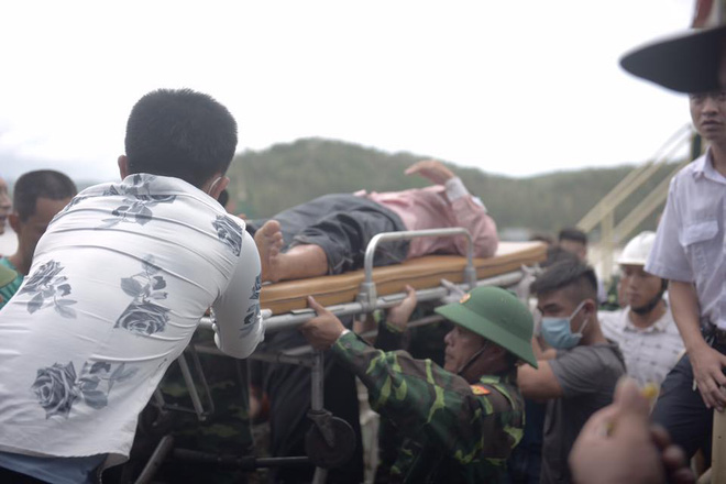 vu 13 nguoi mat tich trong con bao so 2 dua thuyen vien con song len bo