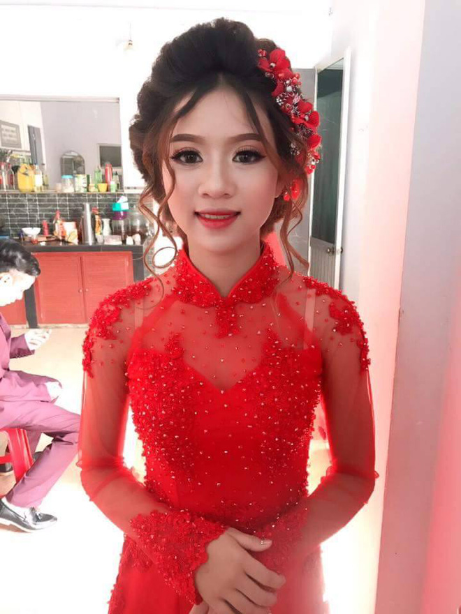 cuoi dung ngay mua bao co dau xinh dep tum vay loi bun lo noi y la quan dui da bong giay the thao