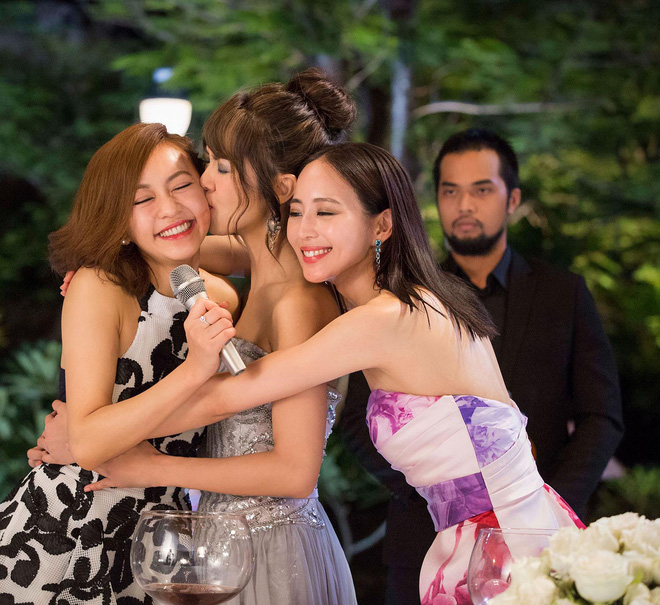 tran bao son duoc dan dien vien noi tieng trung quoc vay quanh trong phim moi