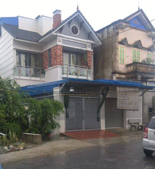 vu hang chuc be trai bi sui mao ga truong phong y te dong gia nguoi benh de bat qua tang y si chua benh trai phep