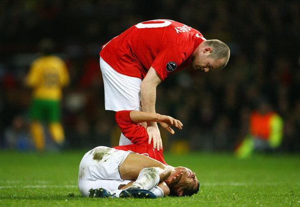 co khi nao dan ong can ich ky mot chut hay nhin truong hop cua rooney va ronaldo