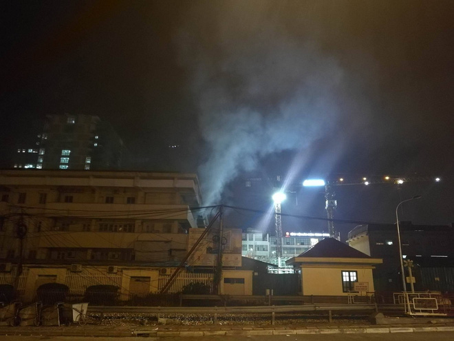 rang sang ngay 19 7 hoa hoan lien tiep xay ra tai benh vien va nha dan chi cach nhau vai tram met