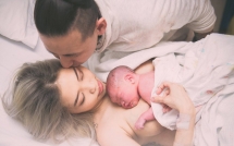 dan mang xuc dong truoc bo anh chan thuc chong cung vo vuot can