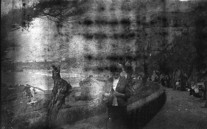 mua may anh phim tu nam 1929 vo tinh tim duoc cuon phim 70 nam tuoi va day la nhung hinh anh sau khi trang