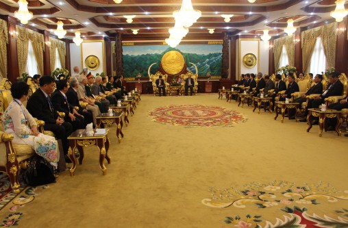 hoi huu nghi viet lao tiep kien tong bi thu chu tich nuoc lao bounnhang vorachith