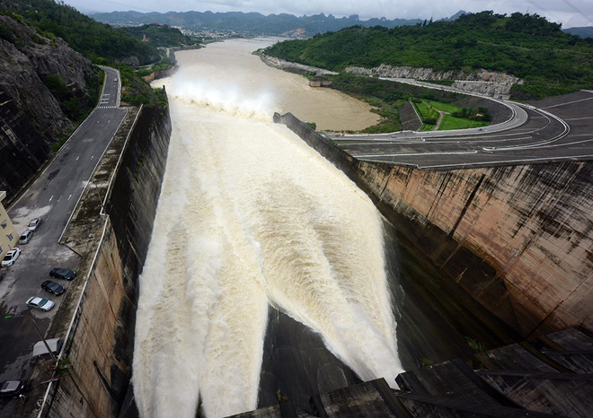 chum anh nguoi dan keo den thuy dien hoa binh chup anh check in canh xa lu