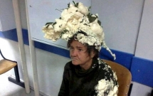 tuong la keo bot nguoi phu nu vuot nham keo xay dung len dau luc sau toc co bu du nhu to chim