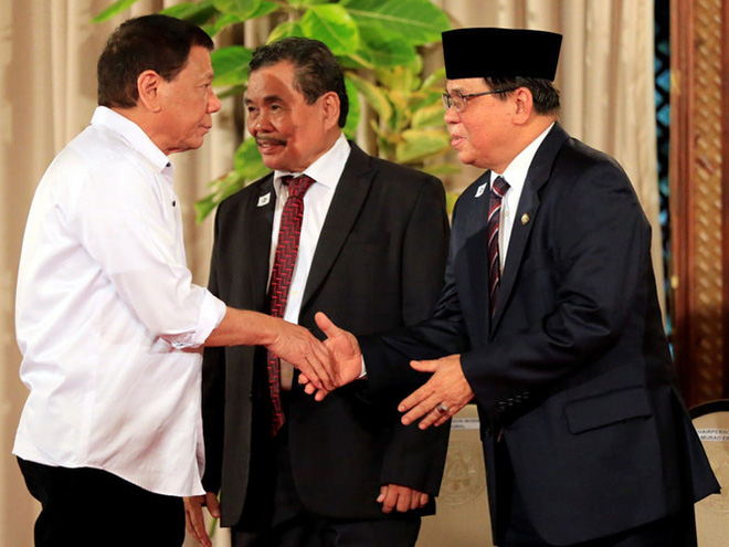 ong duterte duyet quyet dinh lap khu tu tri o dao co giao tranh voi phien quan than is