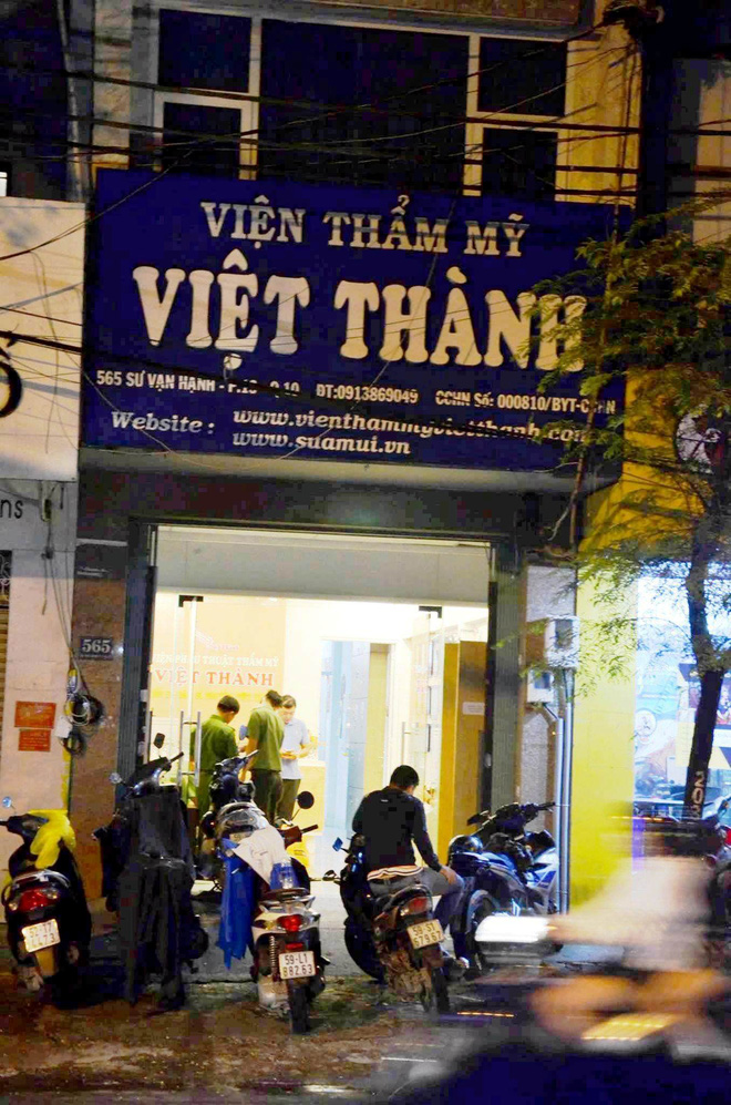 nguoi dan ong ngoai quoc tu vong khi dang hut mo bung trong vien tham my o sai gon