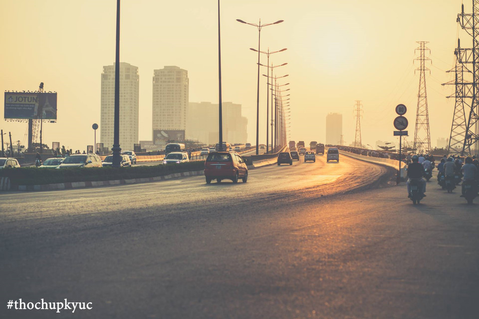 binh minh hoang hon khap neo sai gon