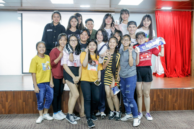 quan quan the voice 2017 ali duong om hien ho an ui sau scandal tinh cam