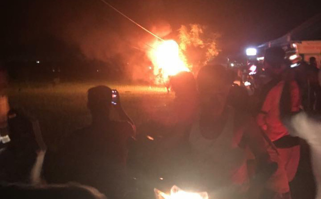 vu dap pha dot xe o to fortuner vi nghi bat coc tre em hai nguoi dan ong di tim mua go