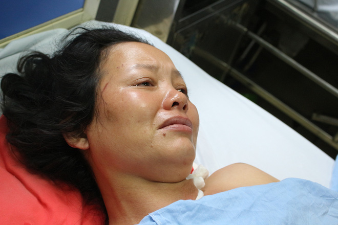 gia dinh o son la bi sat lo nui san bang nha cua me nguy kich con trai 4 tuoi phai cat cut 2 chan