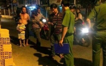 goi dong bon toi de tra thu bi doi thu chem lia ngon tay
